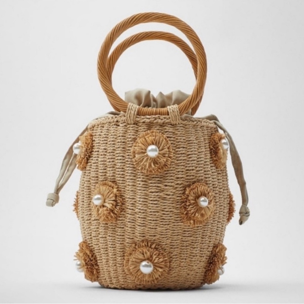 Bucket basket purse from Zara